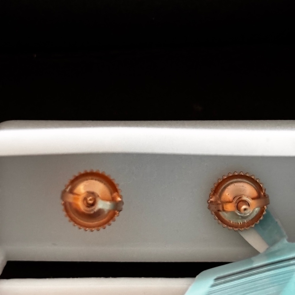 Rose Gold Moissonite - Picture 2 of 3